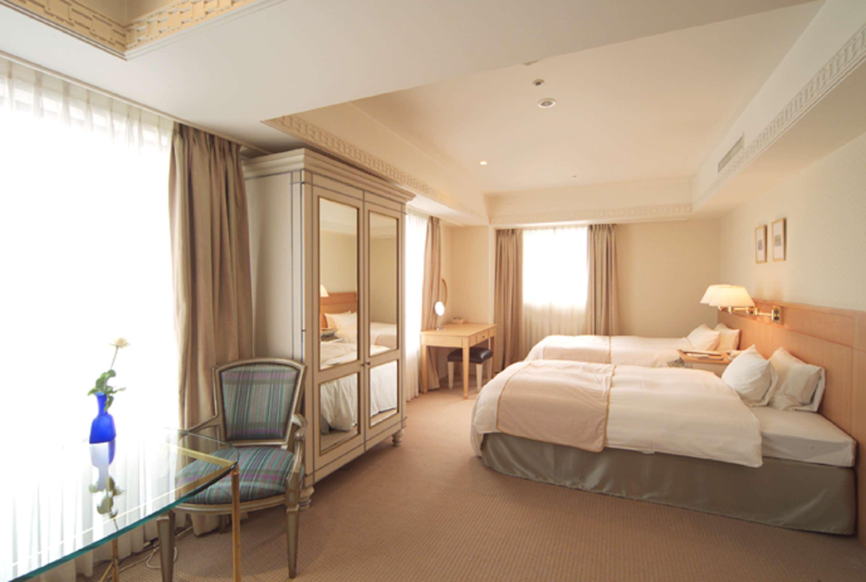 The Global View Nagasaki Ξενοδοχείο Εξωτερικό φωτογραφία A room at the hotel