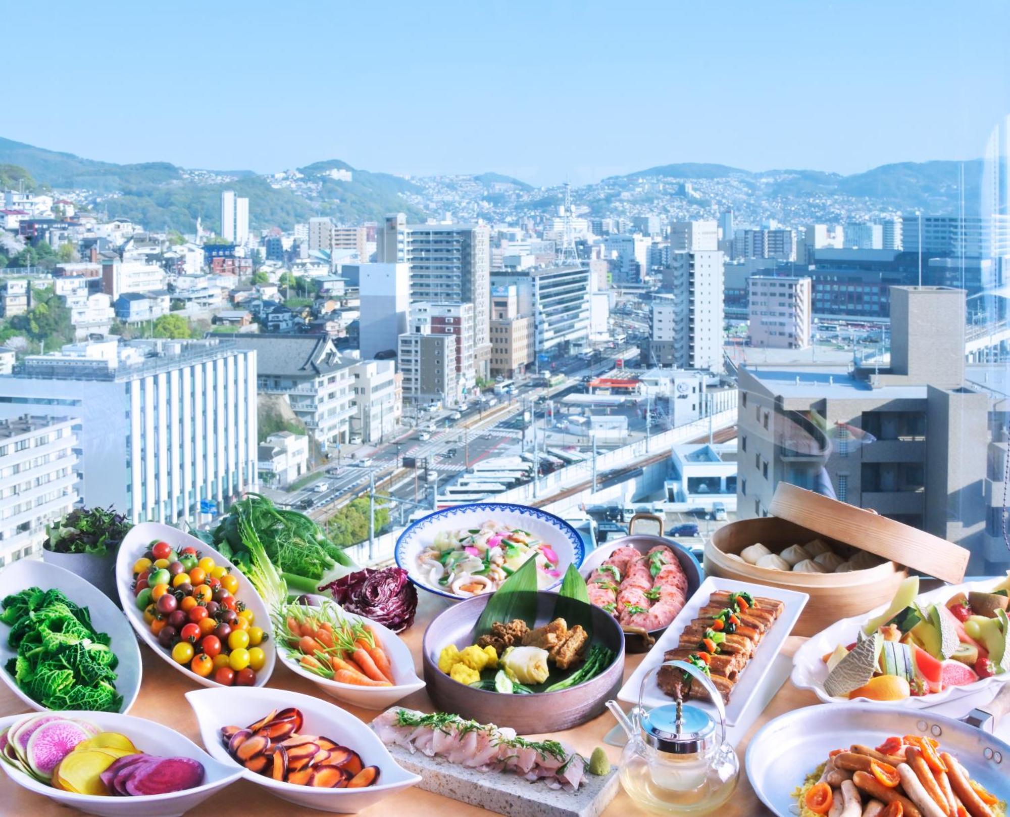 The Global View Nagasaki Ξενοδοχείο Εξωτερικό φωτογραφία A view of the city