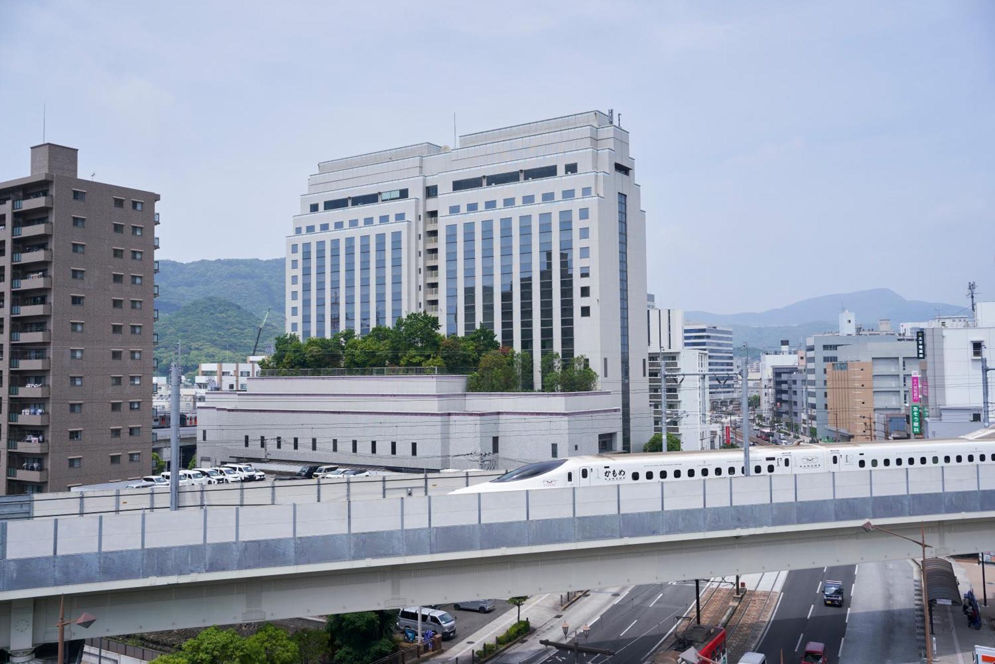 The Global View Nagasaki Ξενοδοχείο Εξωτερικό φωτογραφία The station in 2015
